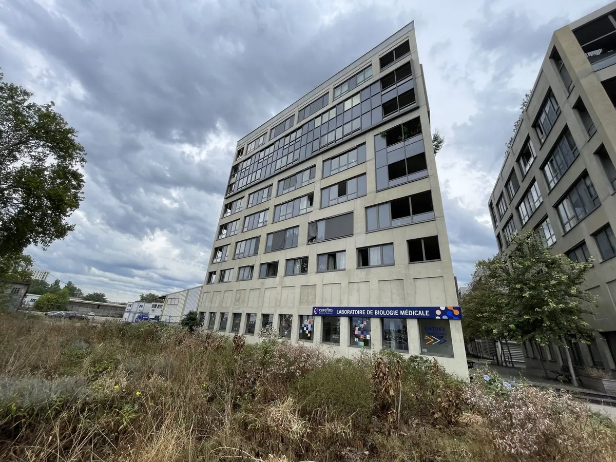 Laboratoire Eurofins quai de Brazza à Bordeaux