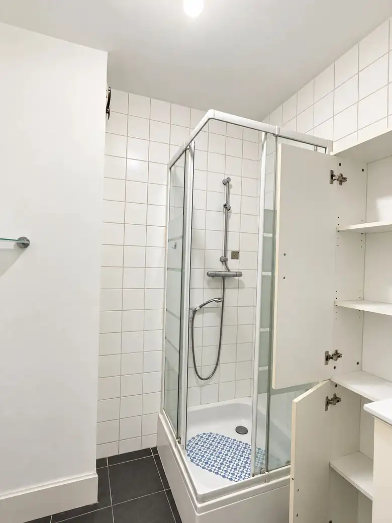 La salle d’eau — Immeuble de rapport de 115m² composé de 3 lots à Boulogne-sur-Mer
